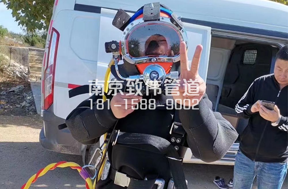 356明故宫沉淀池清底